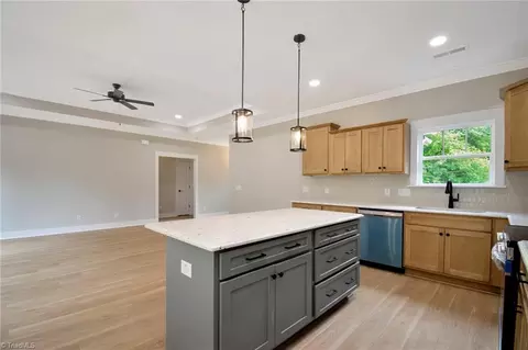 115 Burberry Dr, Purlear, NC 28665 photo 19