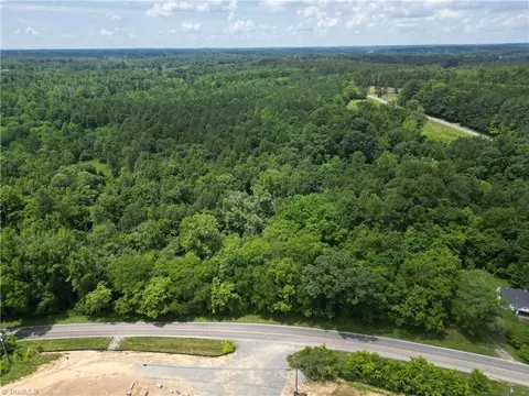 4416 Mcconnell Rd, Mcleansville, NC 27301