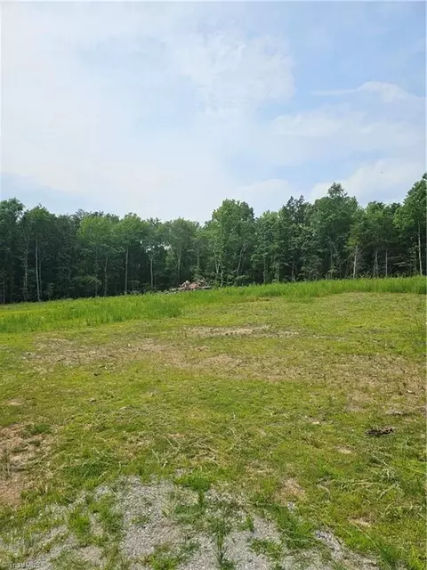 906 New Cut Rd, Lexington, NC 27292