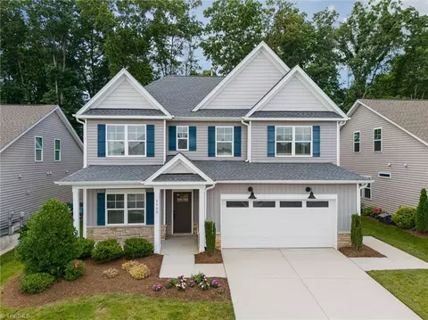 3509 Crimson Wood Dr, Greensboro, NC 27410