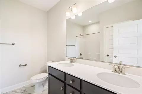 Bath - 111 Jasper Ct, King, NC 27021 photo 4 of 4
