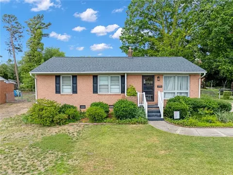 1225 Guyer St, High Point, NC 27262 photo 2