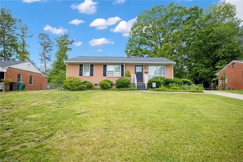 1225 Guyer St, High Point, NC 27262 photo 4