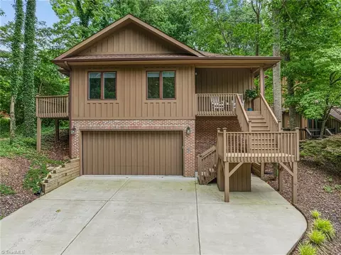 1743 Chestnut Glen Way, High Point, NC 27262