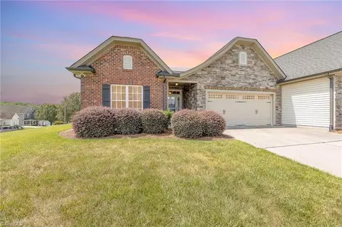 4394 Portico Ln, Kernersville, NC 27284