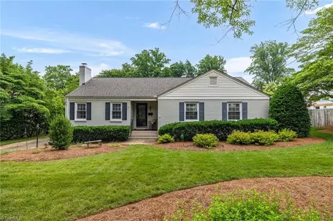 3807 Dogwood Dr, Greensboro, NC 27403
