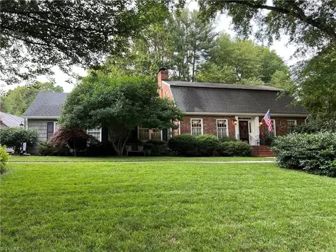 2945 Buena Vista Rd, Winston Salem, NC 27106