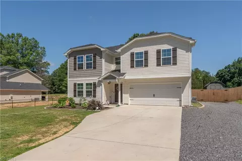 1951 Darwick Rd, Winston Salem, NC 27127