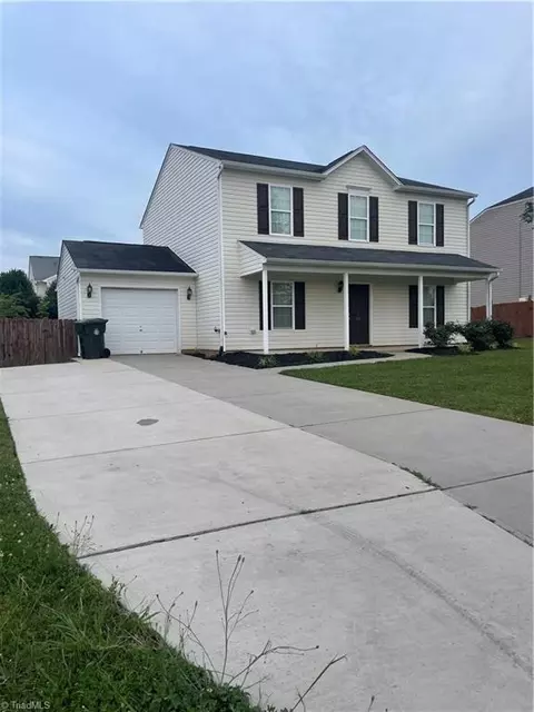 114 Florida Dr, Thomasville, NC 27360