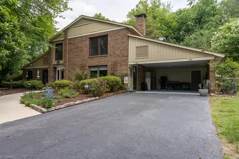 4445 W Bridalcreek, Winston Salem, NC 27106