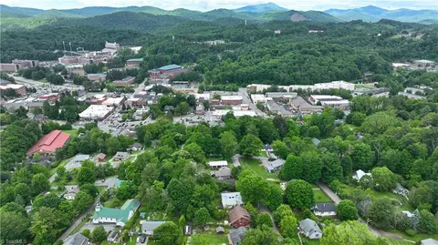 153 Summit St, Boone, NC 28607 photo 42
