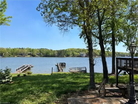 349 High Rock Dr, Lexington, NC 27292