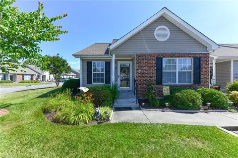 101 Campbell Gardens Rd, Kernersville, NC 27284