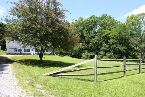 Exterior - 1212 Yates Rd, Denton, NC 27239 photo 3 of 4