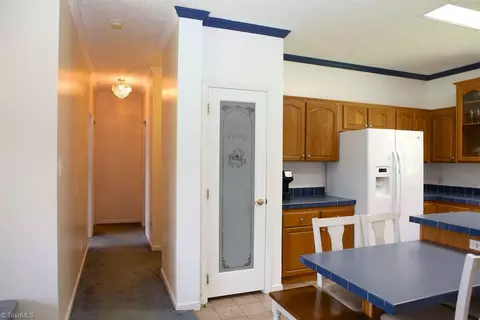 Entry Way - 1212 Yates Rd, Denton, NC 27239 photo 2 of 4