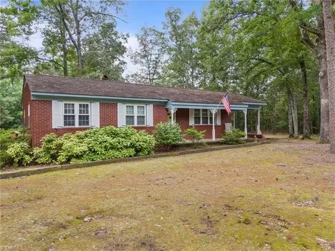 645 Timber Ln, Robbins, NC 27325