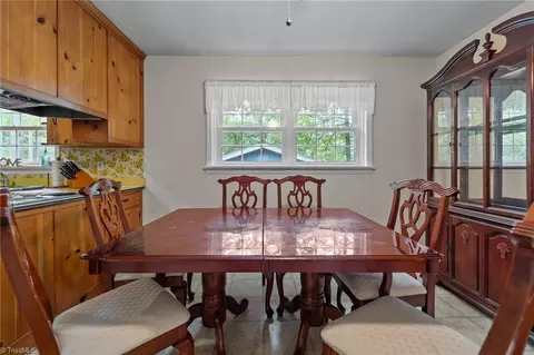Dining - 645 Timber Ln, Robbins, NC 27325 photo 2 of 2