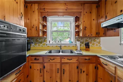 Kitchen - 645 Timber Ln, Robbins, NC 27325 photo 1 of 4
