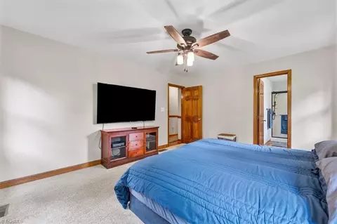Bedroom - 861 Central Rd, Clemmons, NC 27012 photo 3 of 8
