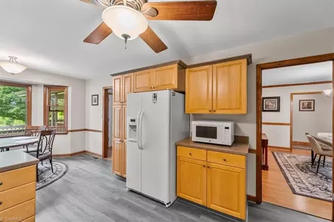 Kitchen - 861 Central Rd, Clemmons, NC 27012 photo 3 of 4