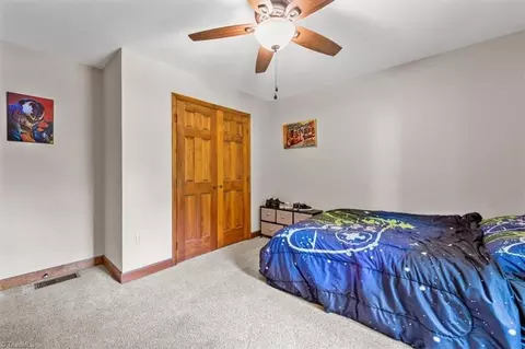 Bedroom - 861 Central Rd, Clemmons, NC 27012 photo 5 of 8