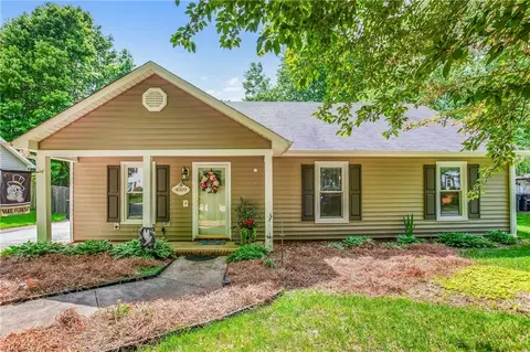 4509 Eagle Rock Rd, Greensboro, NC 27410