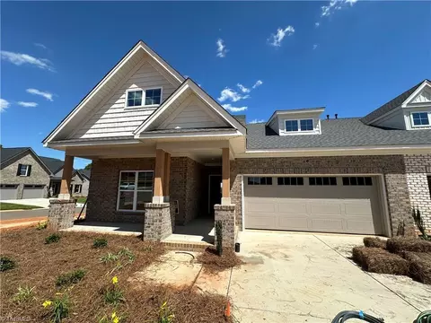 4247 Quartersaw Ln, Clemmons, NC 27012