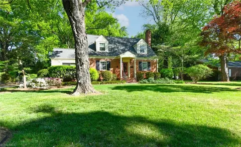 1108 Cornwallis Dr, Greensboro, NC 27408