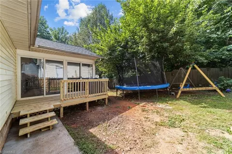 7524 Farmbrook Pl, Thomasville, NC 27360 photo 29
