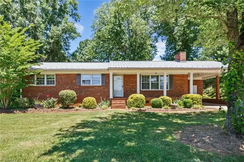 6752 Welborn Rd, Trinity, NC 27370