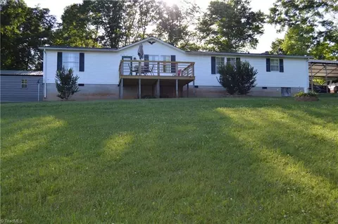 2884 Christian Home Church Rd, Traphill, NC 28685