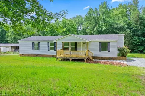 184 Canaan Dr, Linwood, NC 27299