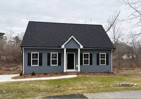 3544 Riverside Dr, Greensboro, NC 27406