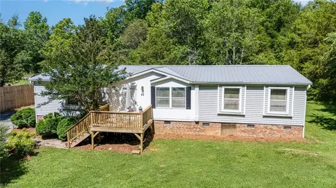4858 S Us Highway 220, Asheboro, NC 27205