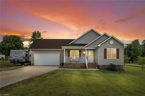 2192 Wayne White Rd, Pleasant Garden, NC 27313