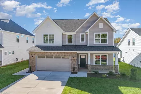 3418 Crimson Wood Dr, Greensboro, NC 27410