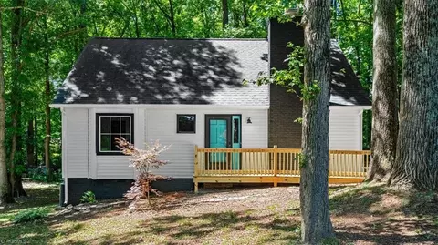 108 Deer Run Ln, Lexington, NC 27292