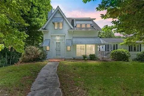 520 Country Club Rd, Mount Airy, NC 27030