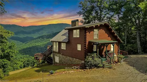512 Abbey Rd, Mcgrady, NC 28649