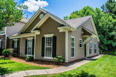 5974 Hollow Wood Ct, Winston Salem, NC 27104
