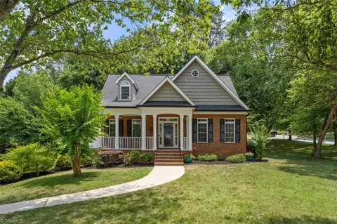 6655 Lake Dale Way, Clemmons, NC 27012