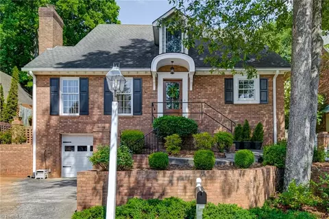 817 Chancy Ln, Winston Salem, NC 27104