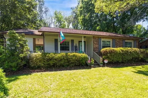 317 Island Dr, Madison, NC 27025