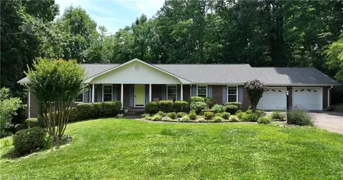 299 Edgewood Ridge Rd, Wilkesboro, NC 28697