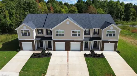 5457 Henley Ridge Dr #209, Graham, NC 27253