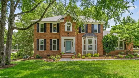 7052 Orchard Path Dr, Clemmons, NC 27012