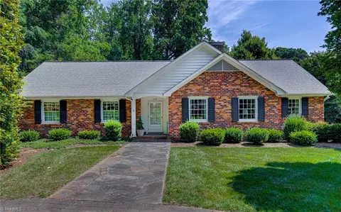 205 Pine Valley Rd N, Winston Salem, NC 27104