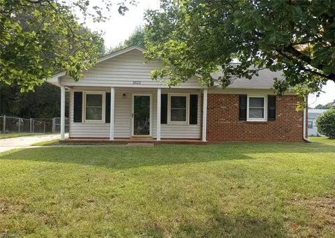 2622 Hillway Dr, Greensboro, NC 27407
