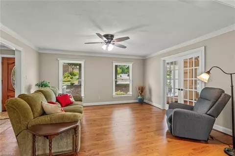 3106 Rolling Rd, High Point, NC 27265 photo 7
