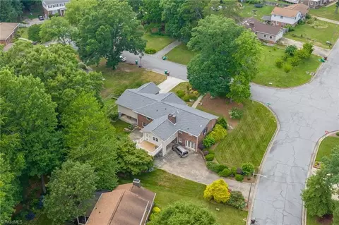 3106 Rolling Rd, High Point, NC 27265 photo 38